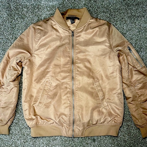 Gently used - Picture 1 of 1